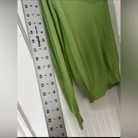 Banana Republic Bright Green Scoop Neck Sweater - Picture 6 of 10